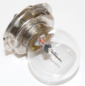 12V 15W P26S