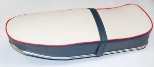 Model zwart-wit Kreidler buddy seat